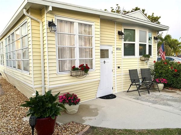 4710 Liberty LN W, ESTERO, FL 33928