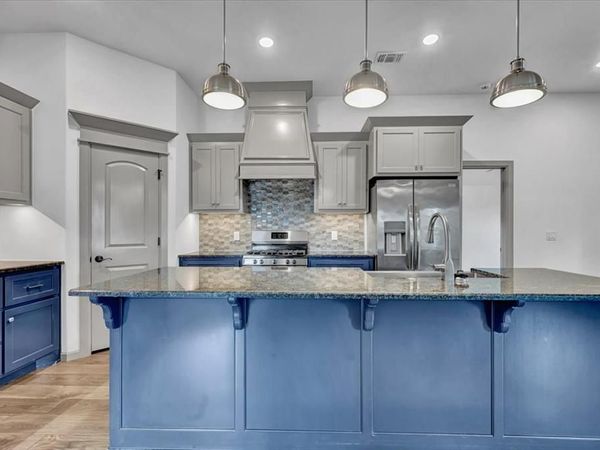 9120 NW 121st Street, Yukon, OK 73099