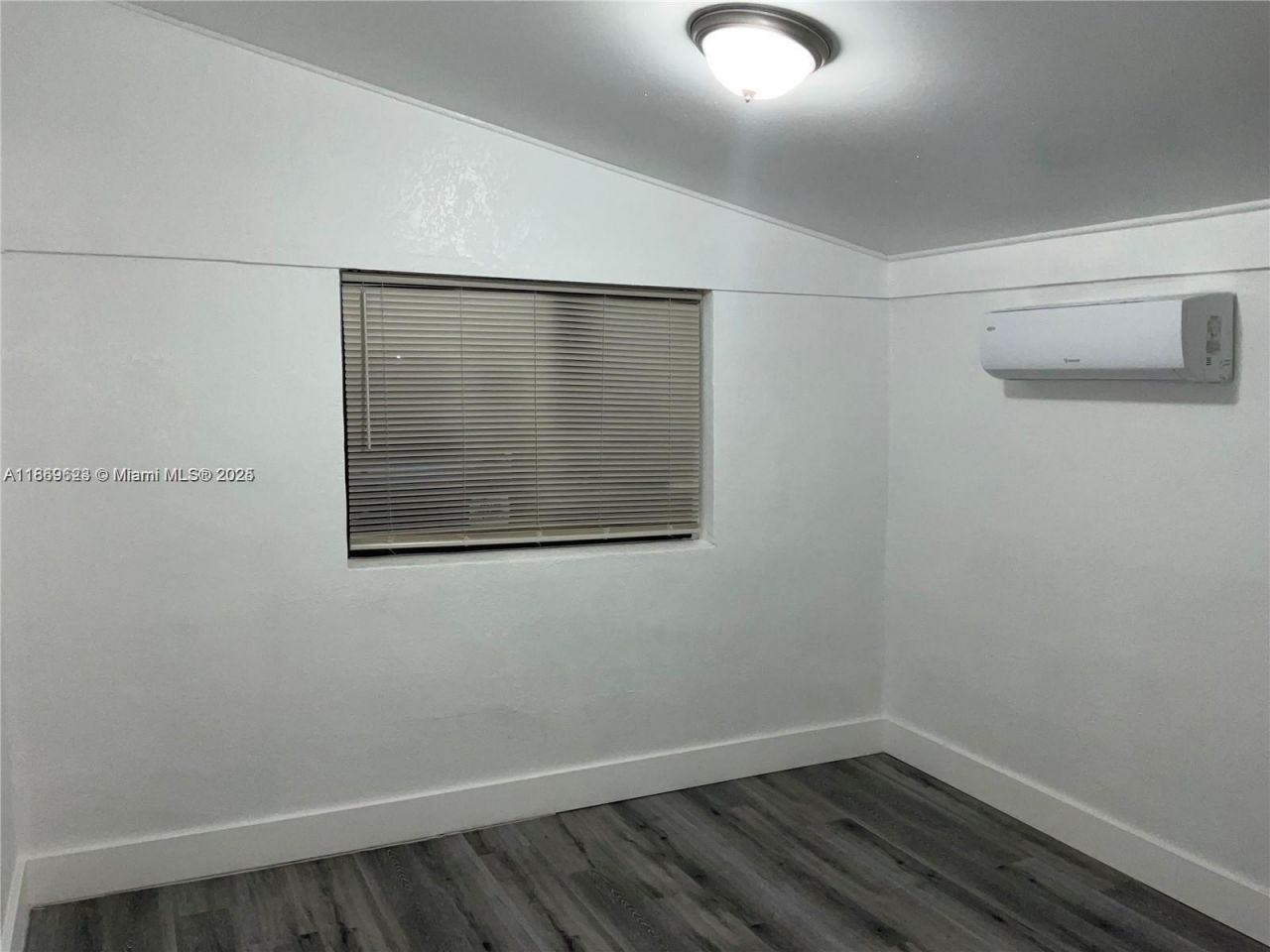 1971 W 2nd Ave, Hialeah, FL 33010 Photo