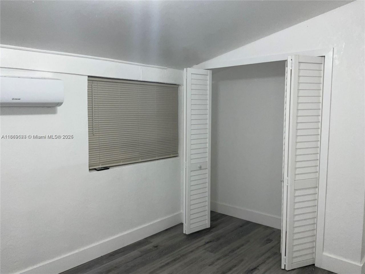 1971 W 2nd Ave, Hialeah, FL 33010 Photo