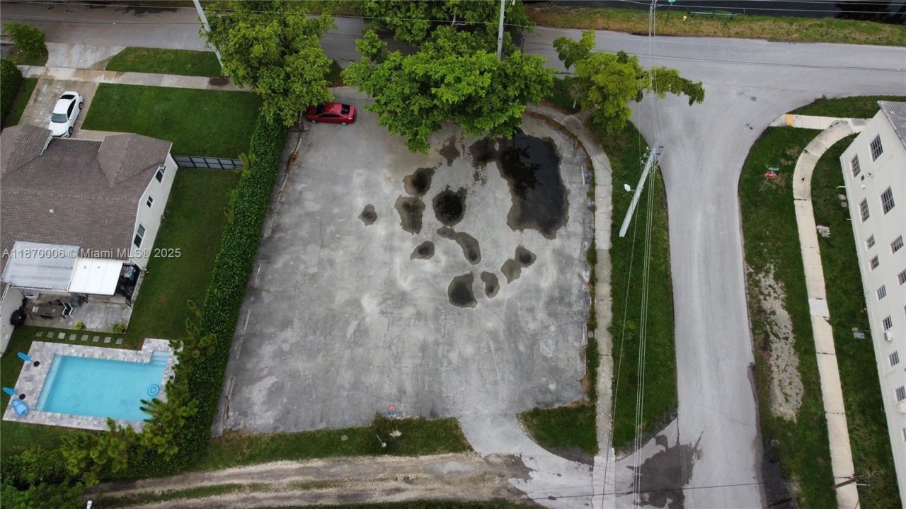 425 Esplanade Dr, Miami Springs, FL 33166 Photo