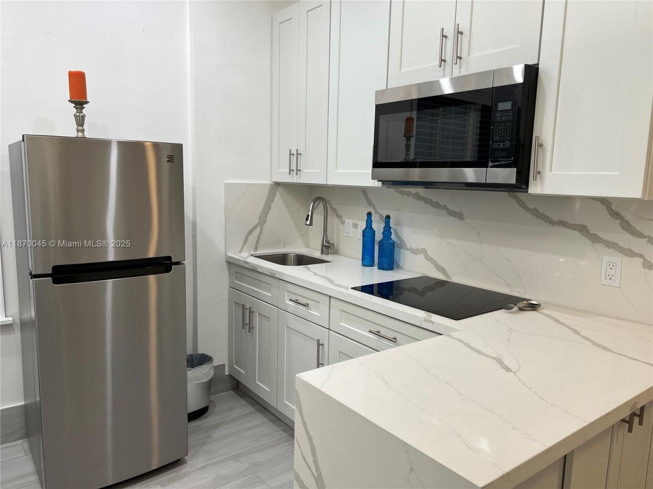 3710 Collins Ave, Unit N-103, Miami Beach, FL 33140 Photo