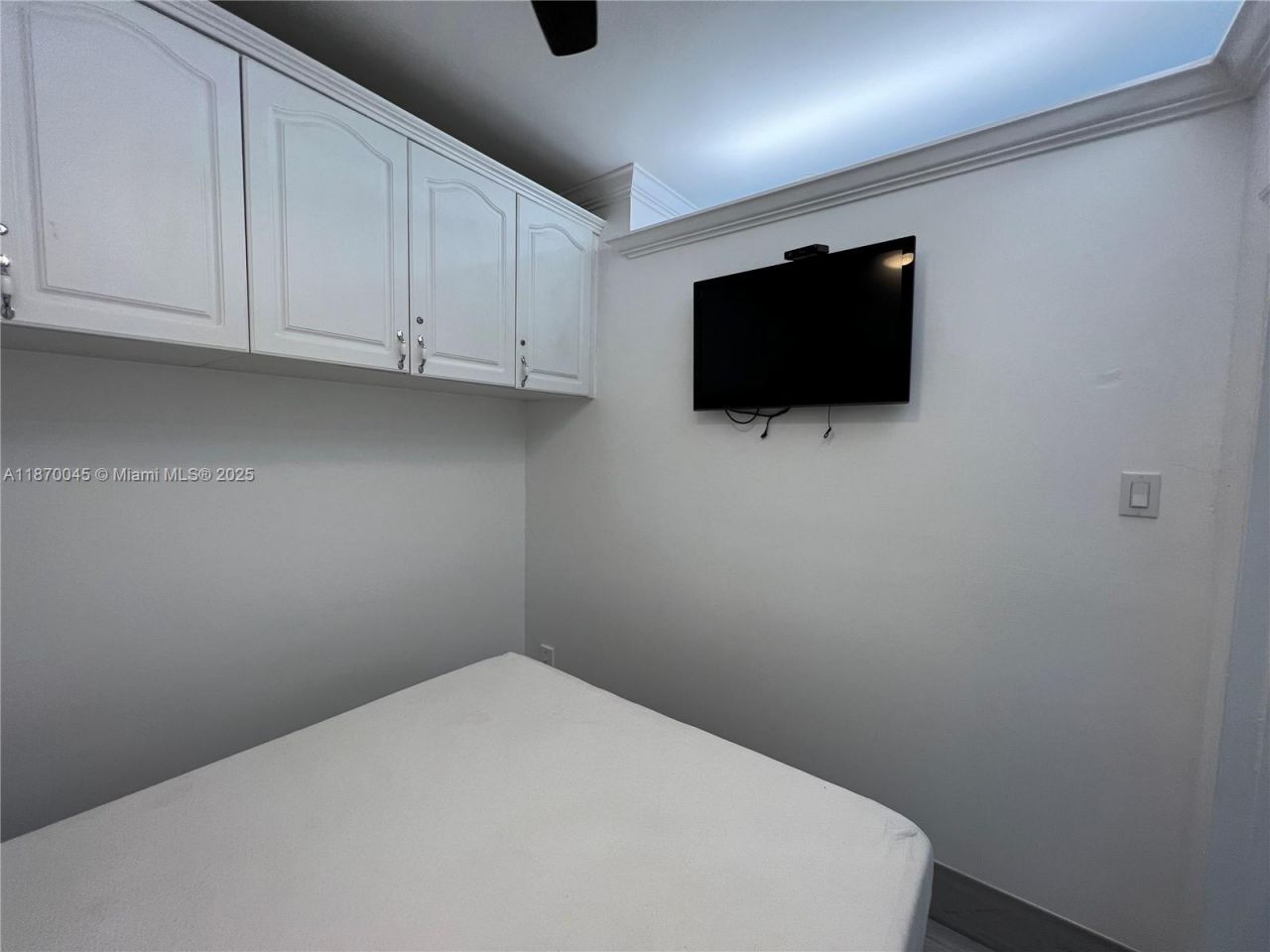 3710 Collins Ave, Unit N-103, Miami Beach, FL 33140 Photo