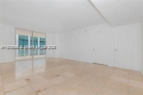 1200 Brickell Bay Dr, Unit 4114, Miami, FL 33131 Photo