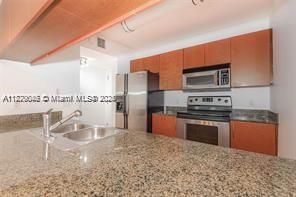 1200 Brickell Bay Dr, Unit 4114, Miami, FL 33131 Photo