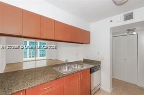 1200 Brickell Bay Dr, Unit 4114, Miami, FL 33131 Photo