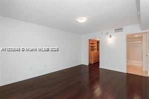 1200 Brickell Bay Dr, Unit 4114, Miami, FL 33131 Photo
