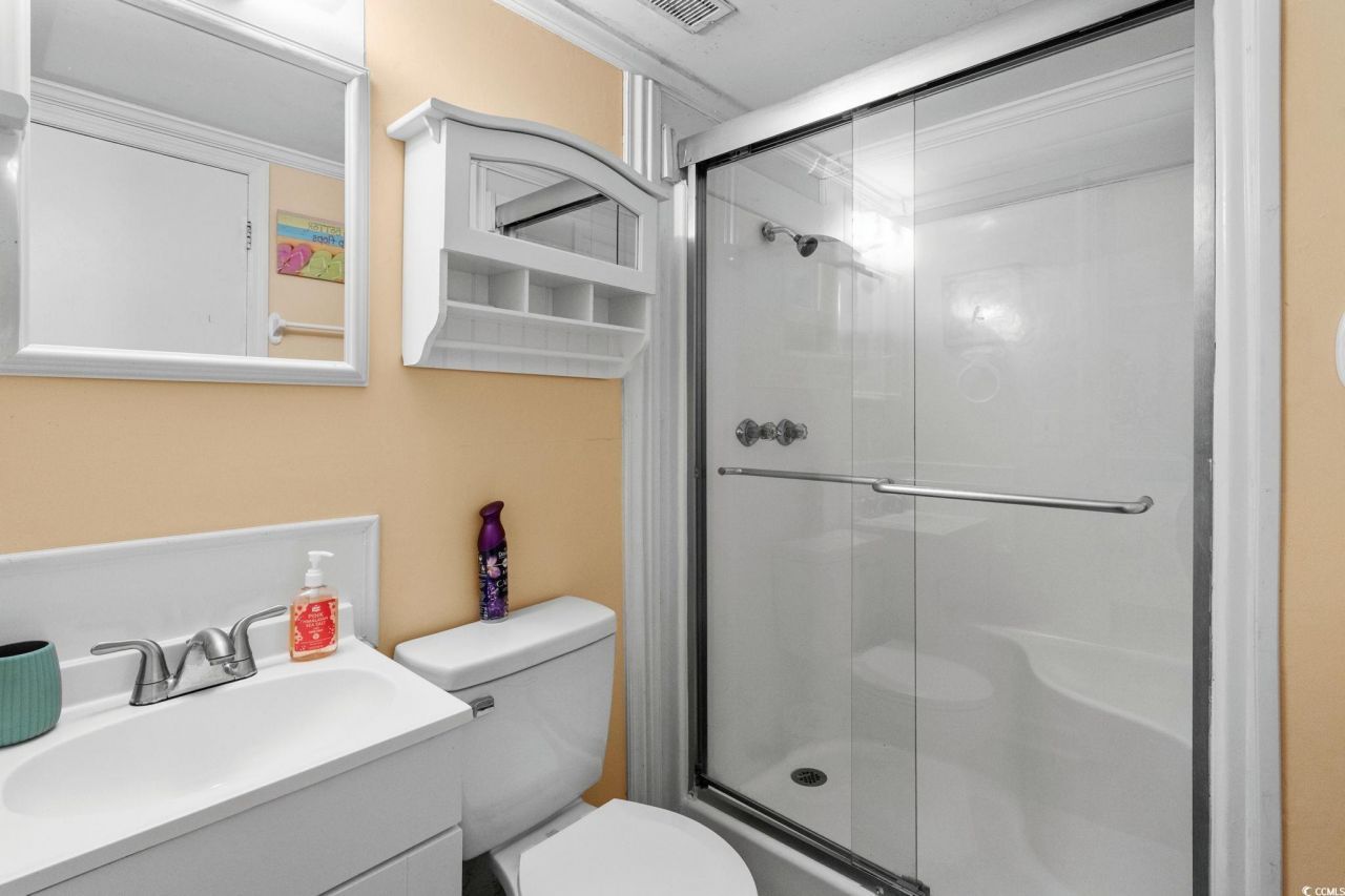 6001-1802 S Kings Hwy. Photo 15