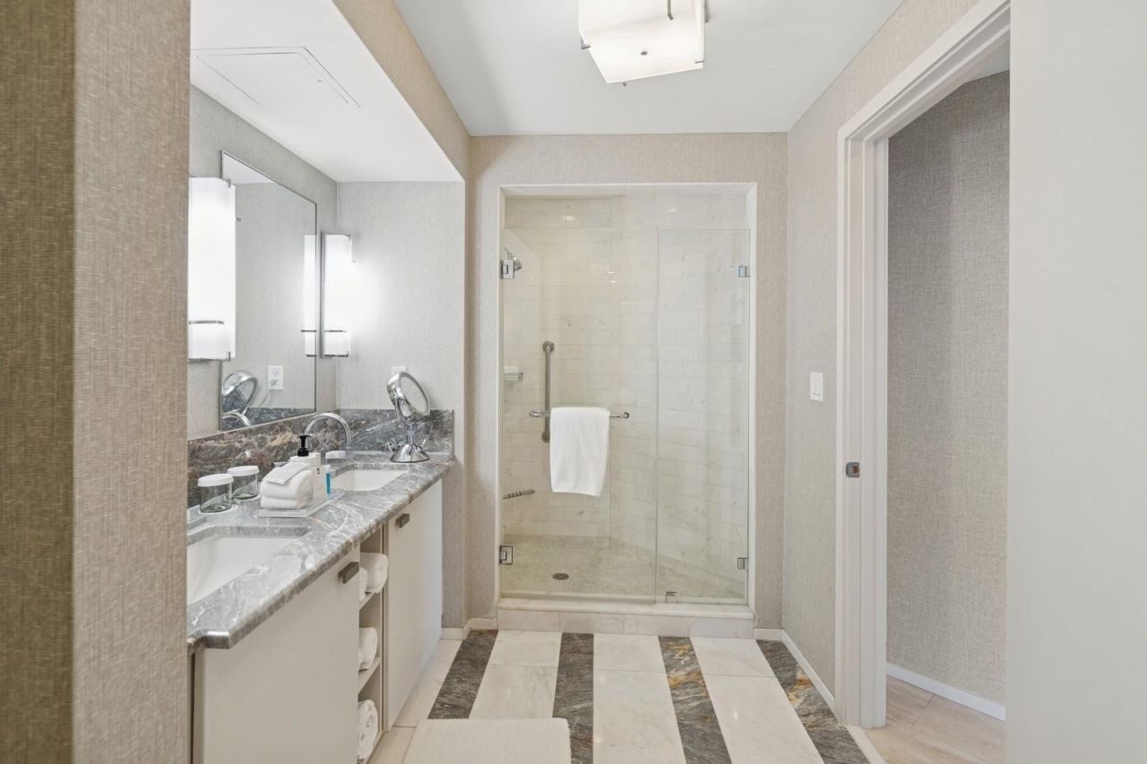 551 N Fort Lauderdale Beach Boulevard, Unit R1902, Fort Lauderdale, FL 33304 Photo