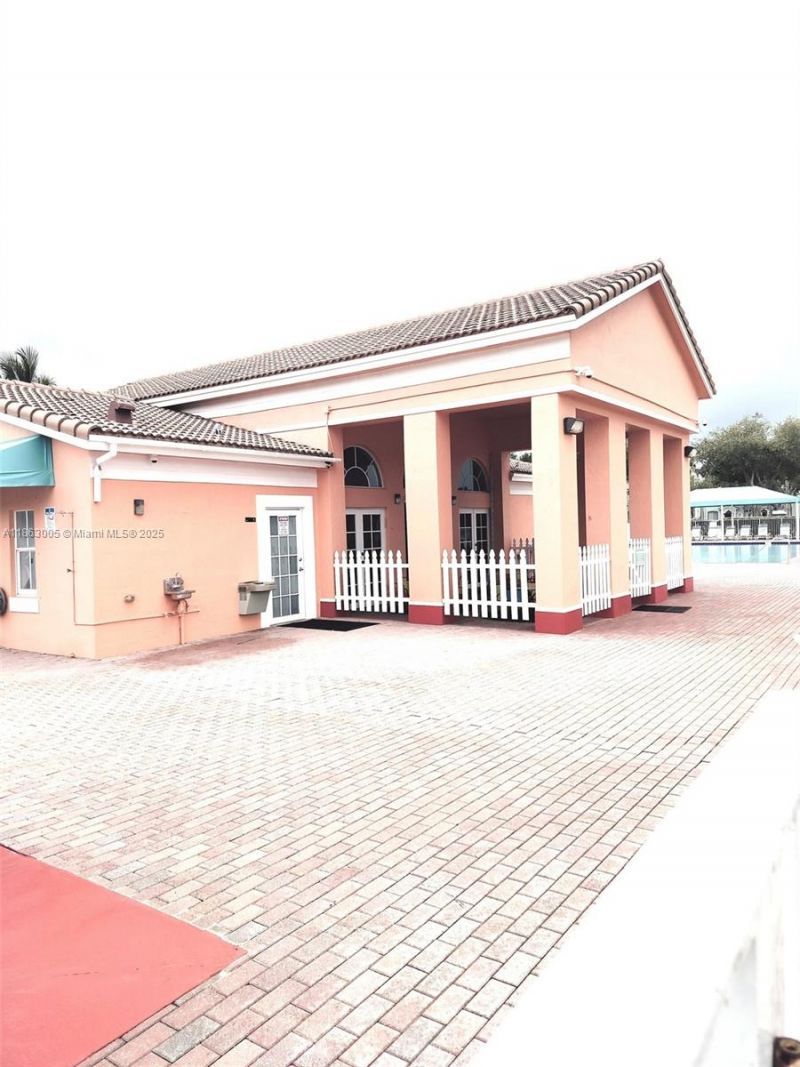 2755 SE 16th Ave, Unit 100, Homestead, FL 33035 Photo