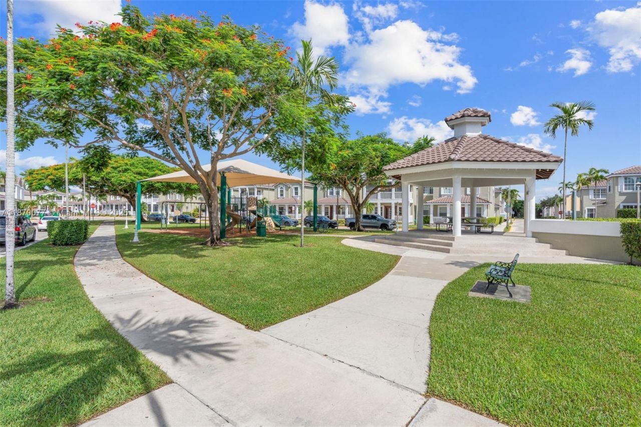 10548 NW 56th Dr, Coral Springs, FL 33076 Photo