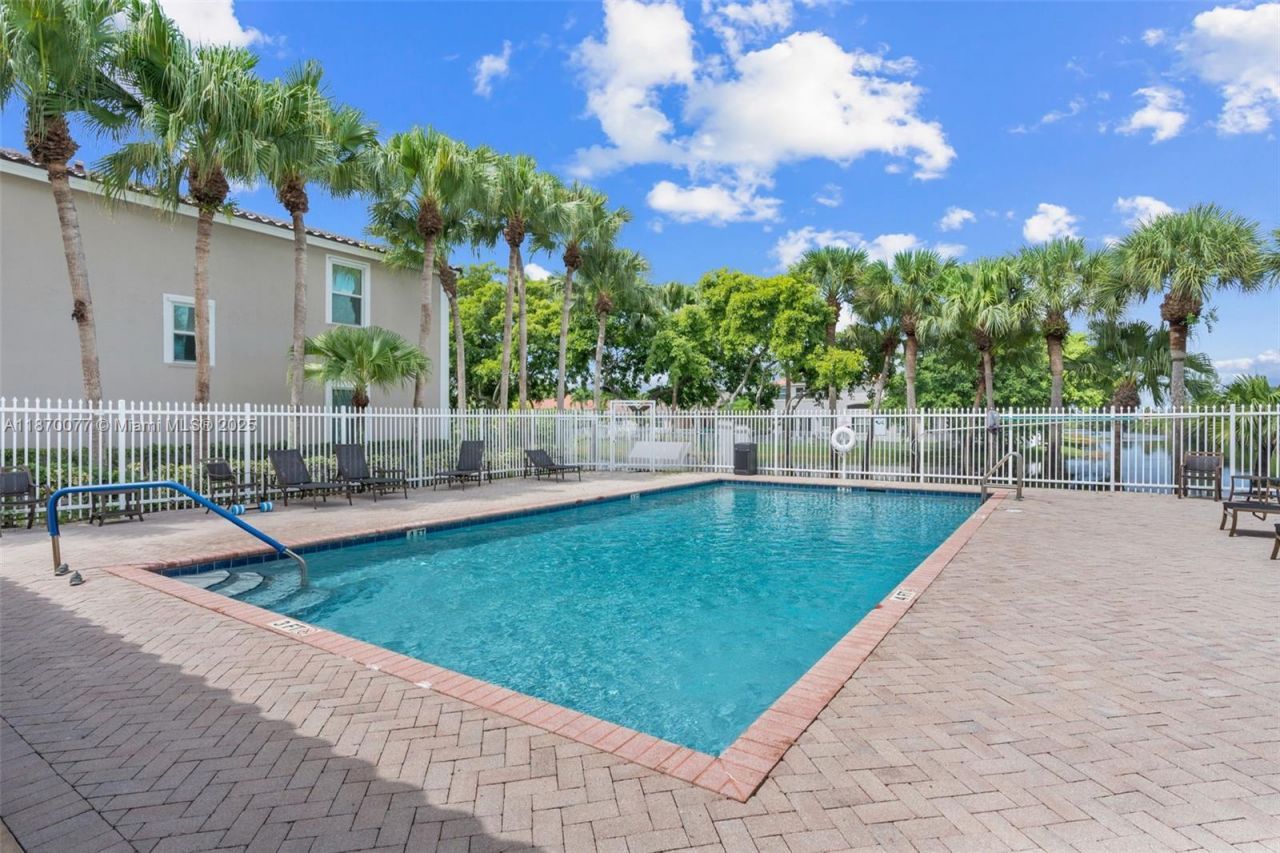 10548 NW 56th Dr, Coral Springs, FL 33076 Photo