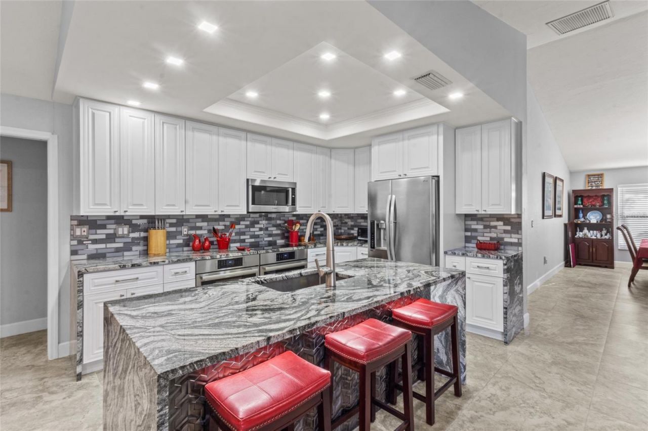 4219 Presidential Avenue Circle E, Bradenton, FL 34203 Photo