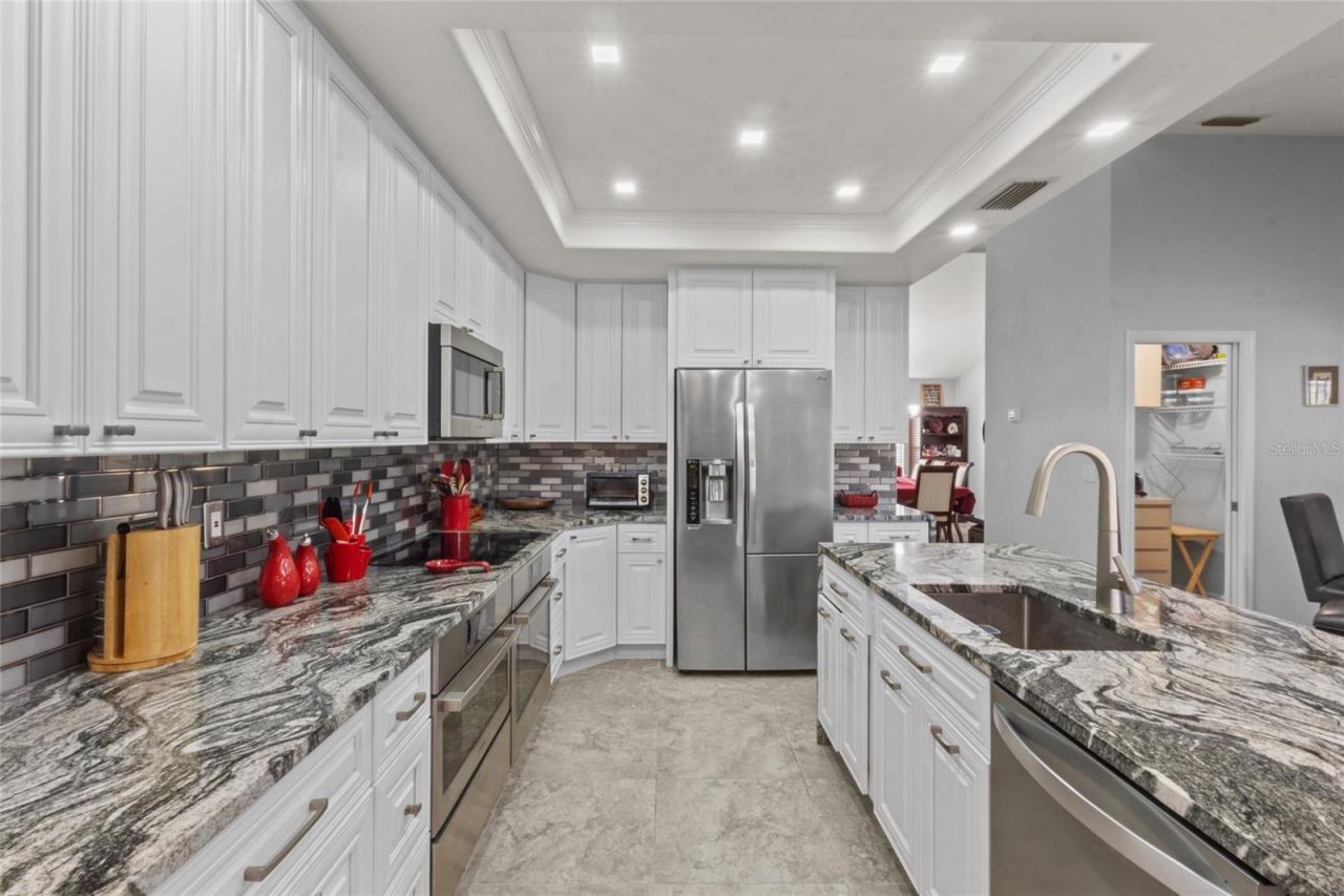 4219 Presidential Avenue Circle E, Bradenton, FL 34203 Photo