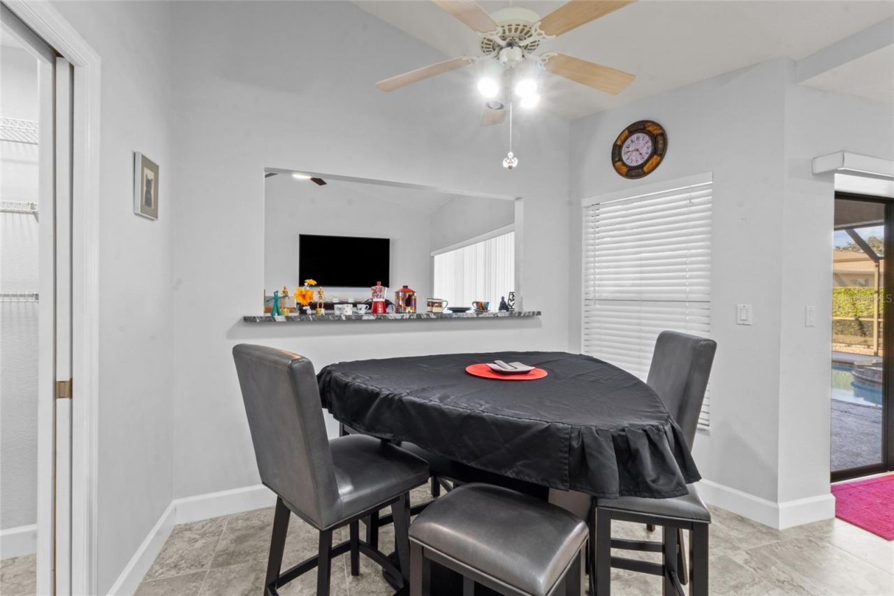 4219 Presidential Avenue Circle E, Bradenton, FL 34203 Photo