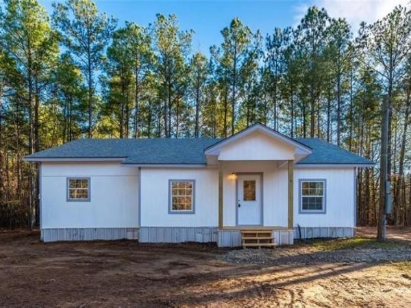 870 County Road 1675, Mount Pleasant, TX 75455