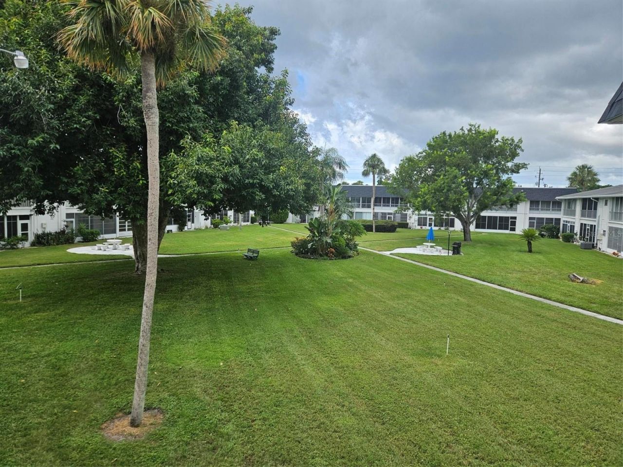 303 47th Avenue Dr W, Unit 352, Bradenton, FL 34207 Photo