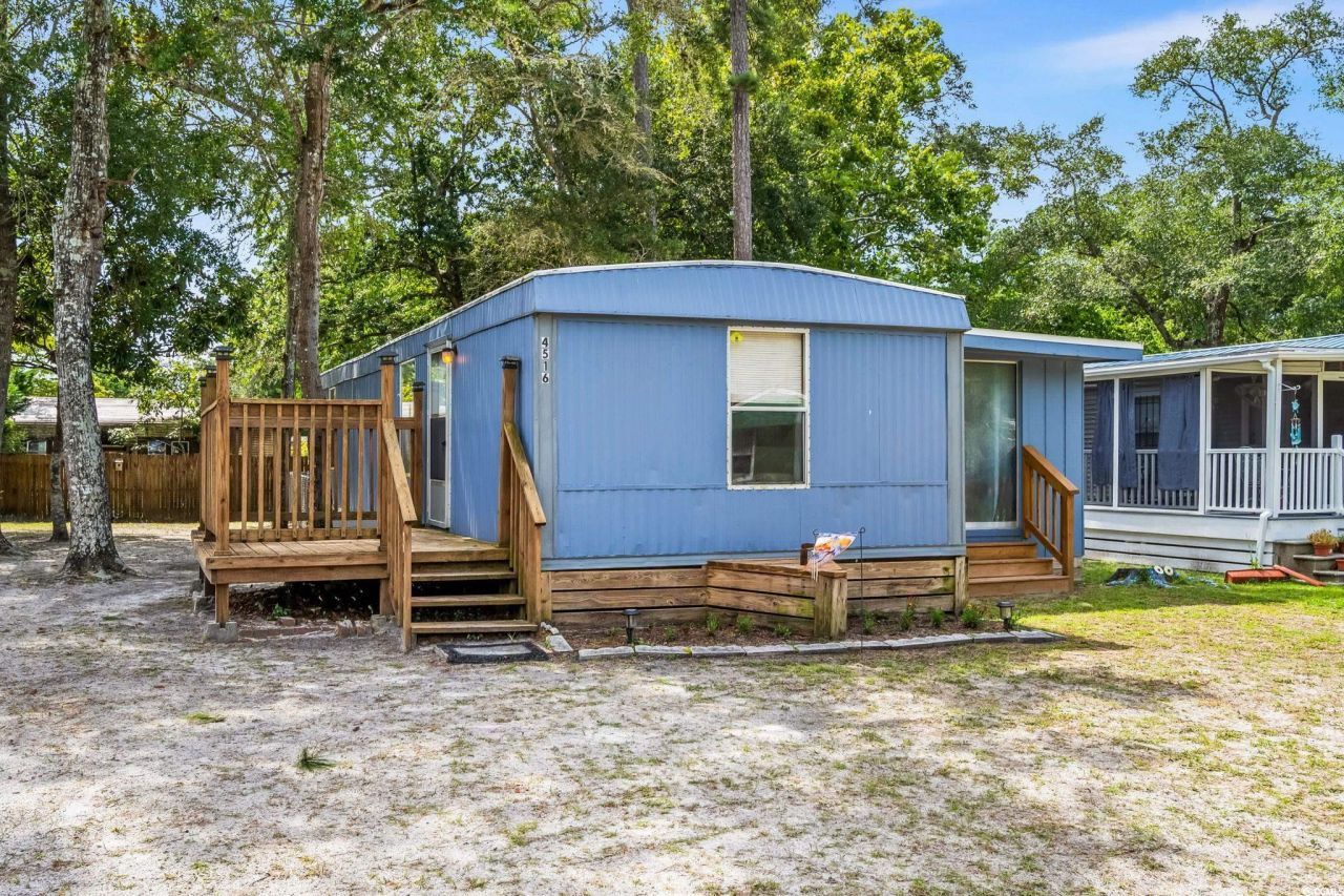 4516 Willet St. Photo 7