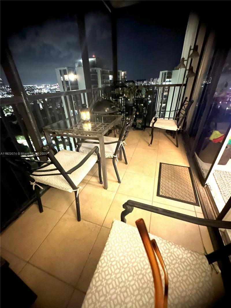 20335 W Country Club Dr, Unit 2502, Aventura, FL 33180 Photo