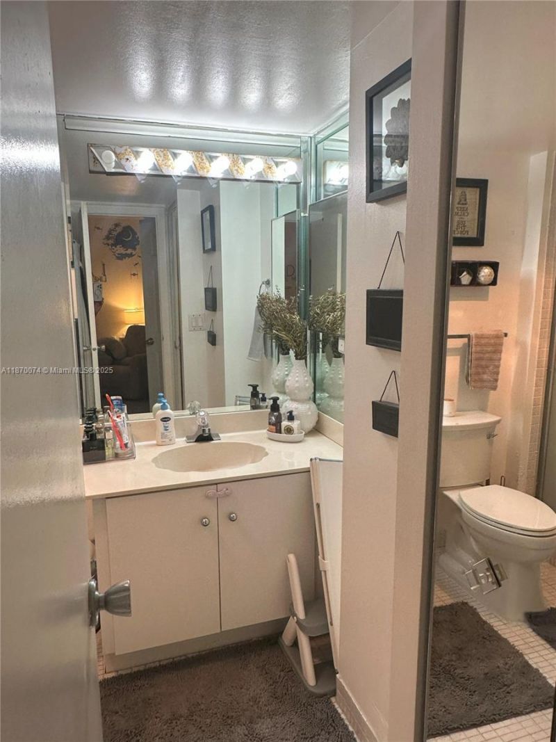 20335 W Country Club Dr, Unit 2502, Aventura, FL 33180 Photo