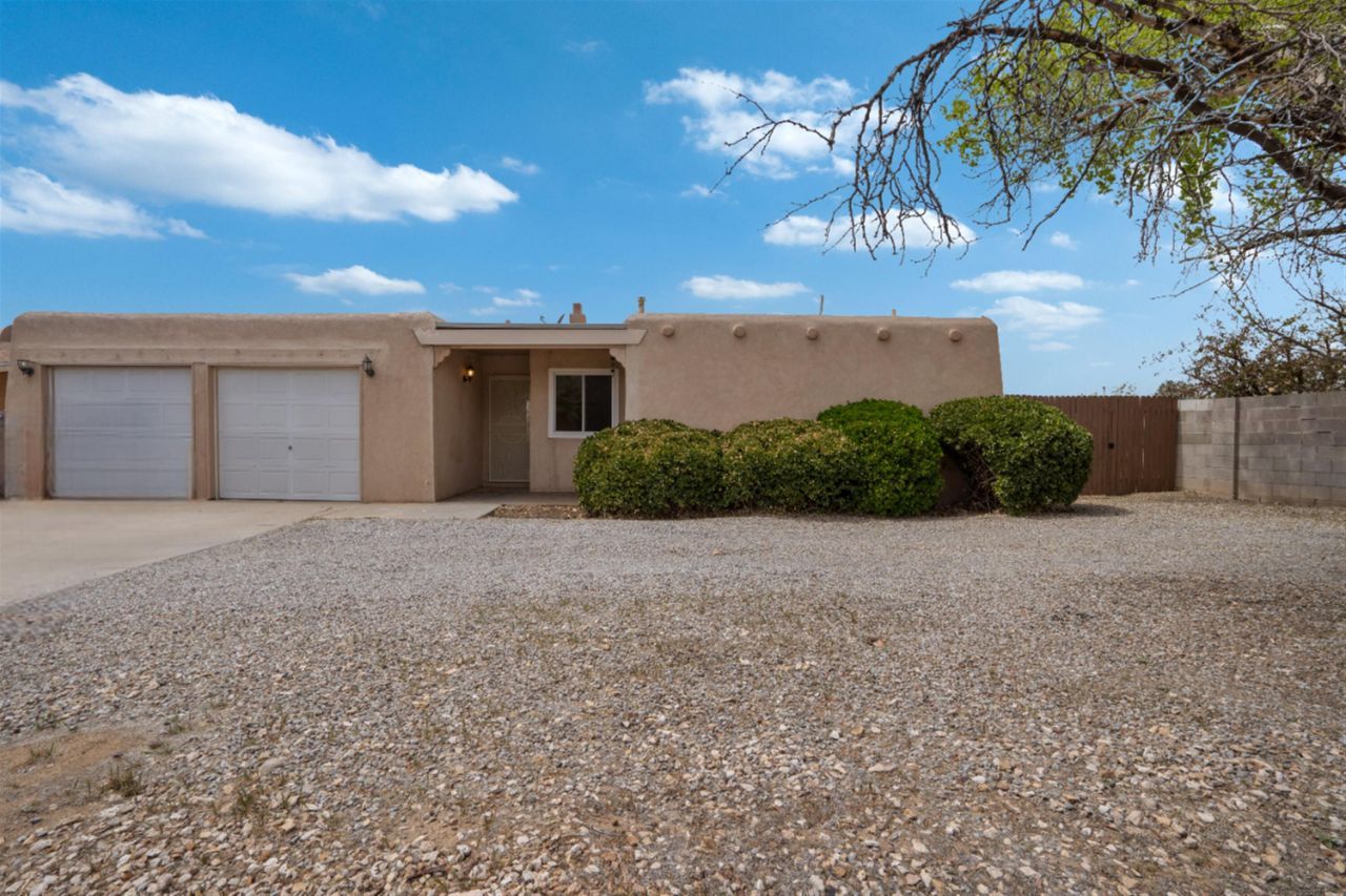 6505 Mckinney Drive Ne, Albuquerque, NM 87109 Main Photo