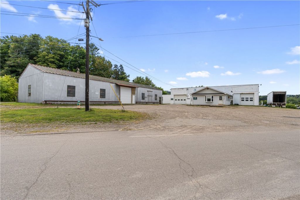 81 W Hanover Street, Wellsville, NY 14895 Main Photo
