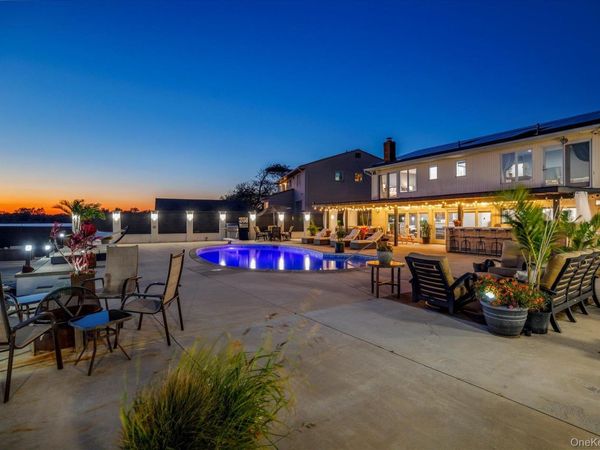 3600 Bertha Drive, Baldwin Harbor, NY 11510