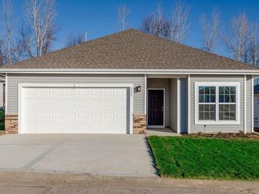 12218 N Rhode Court, Kansas City, MO 64163