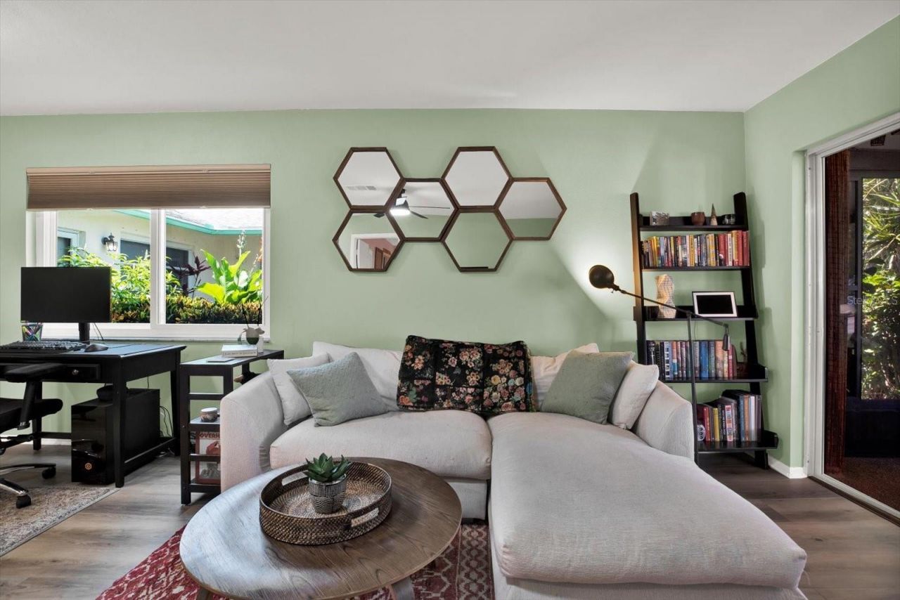 3229 40th Lane S, Unit C, Saint Petersburg, FL 33711 Photo