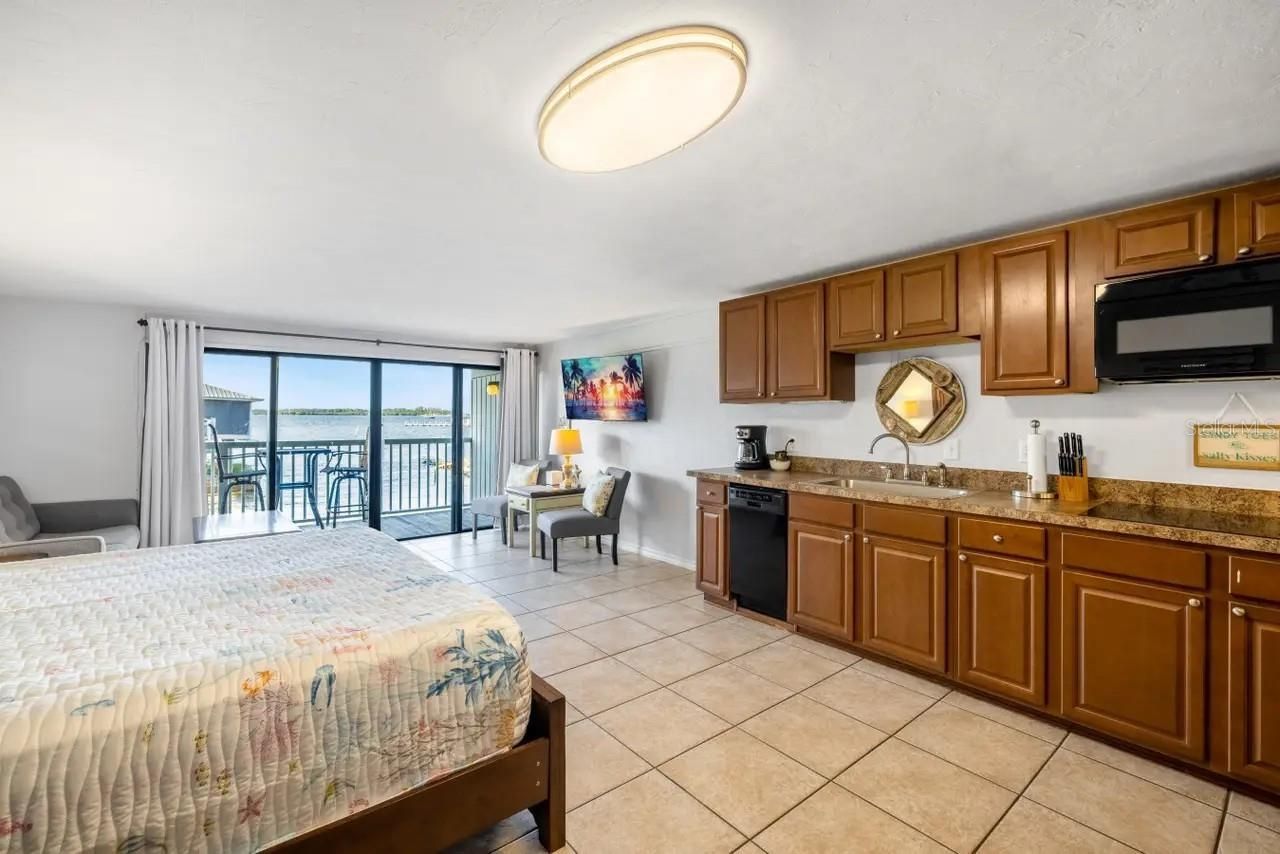 82 2nd Street, Unit 212, Cedar Key, FL 32625 Photo