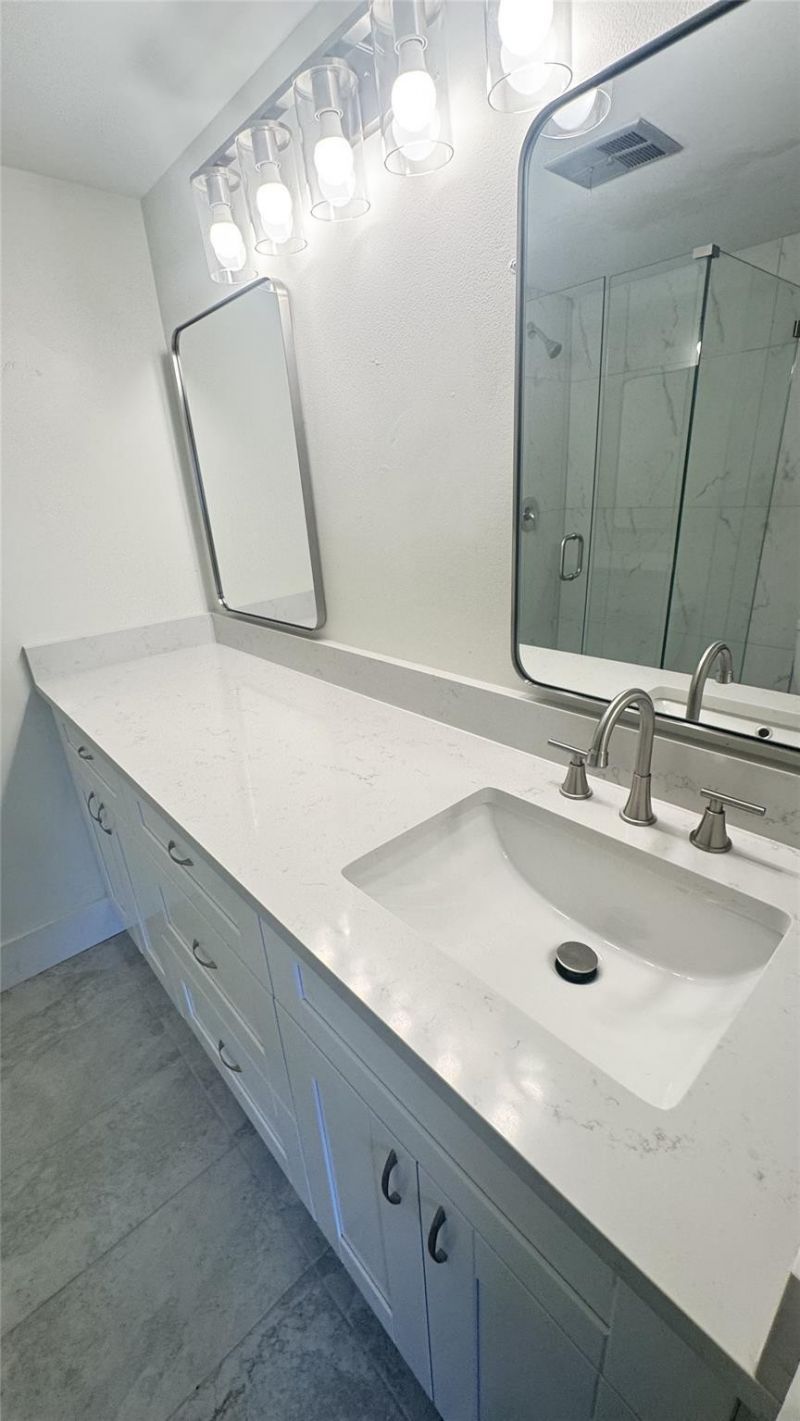 6300 NW 62nd Street, Unit 303, Fort Lauderdale, FL 33319 Photo