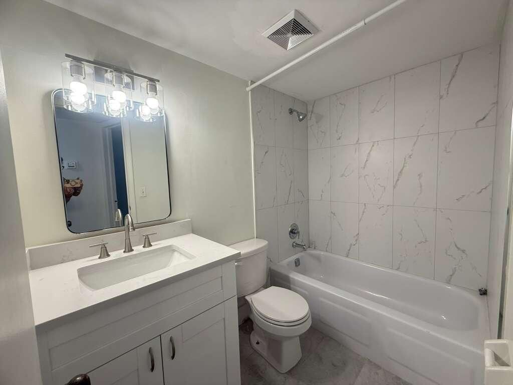 6300 NW 62nd Street, Unit 303, Fort Lauderdale, FL 33319 Photo