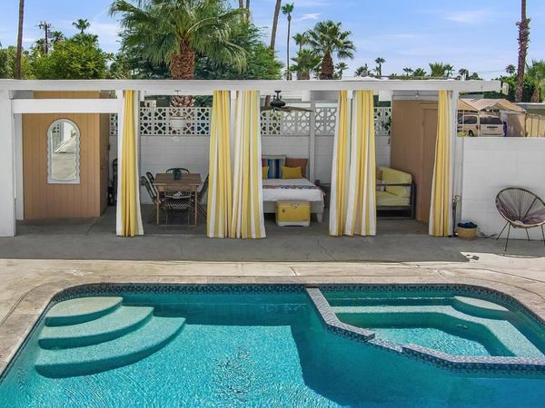633 S Canon Drive, Palm Springs, CA 92264