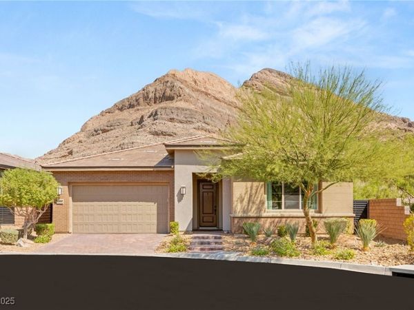 10890 Red Yucca Drive, Las Vegas, NV 89138