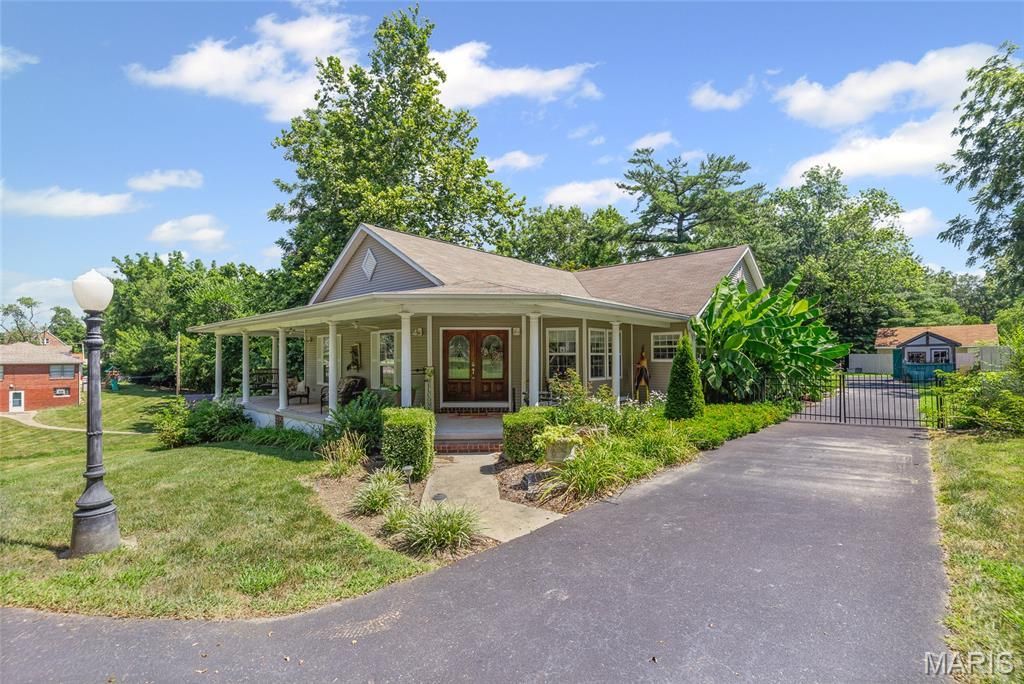 144 S 9th Street, East Alton, IL 62024 Main Photo