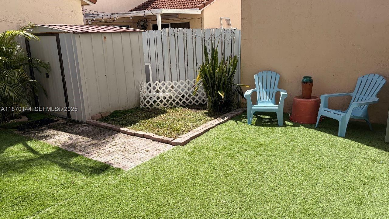 965 SW 180th Ter, Pembroke Pines, FL 33029 Photo