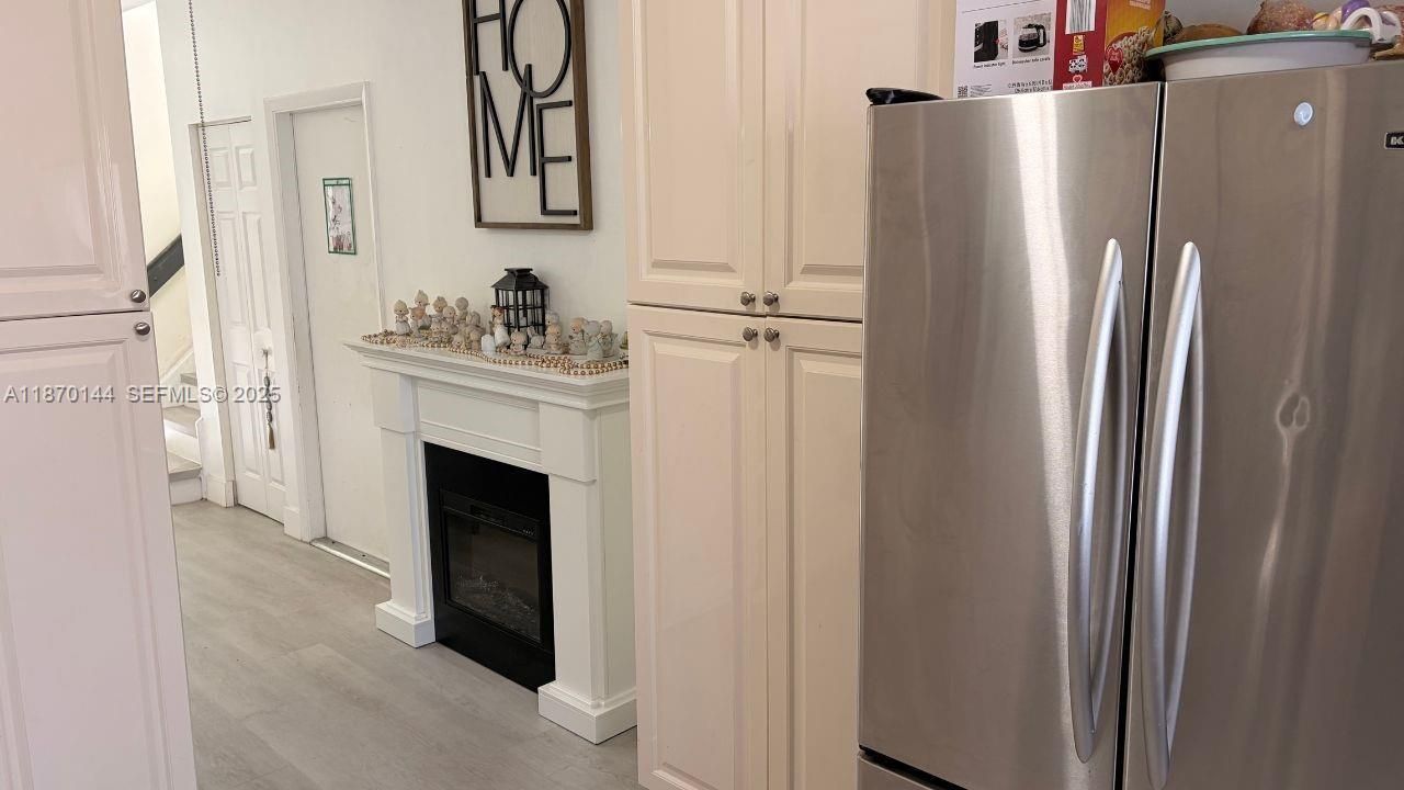 965 SW 180th Ter, Pembroke Pines, FL 33029 Photo