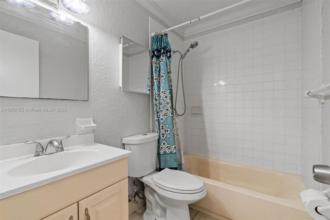 200 Croton Ave, Unit 111, Lantana, FL 33462 Photo