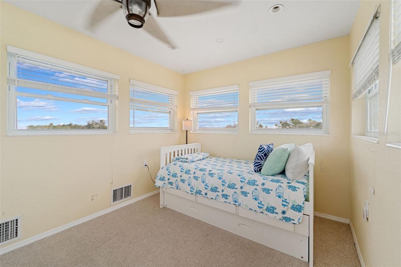 2730 N Comanche Point, Crystal River, FL 34429 Photo