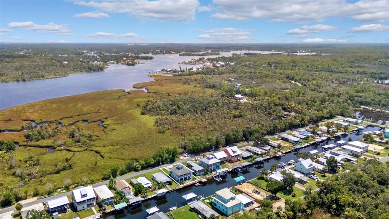 2730 N Comanche Point, Crystal River, FL 34429 Photo