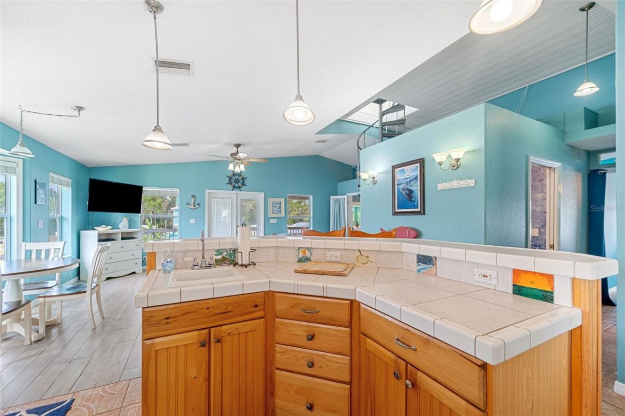2730 N Comanche Point, Crystal River, FL 34429 Photo