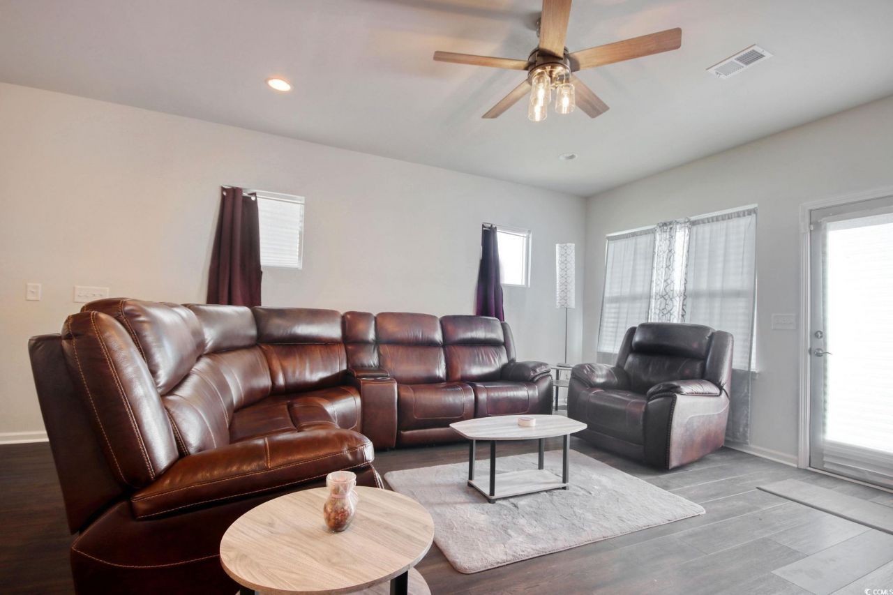 2942 Ellesmere Circle Photo 11