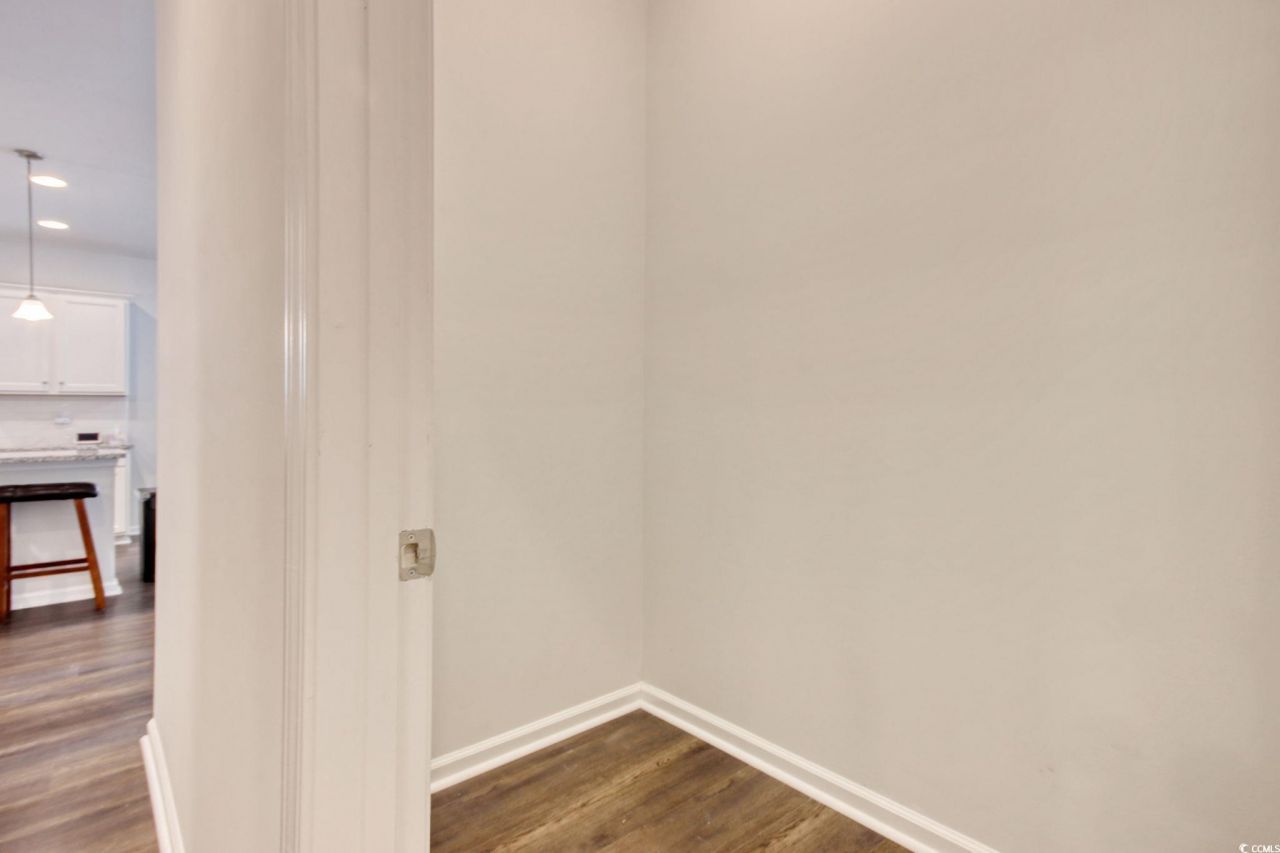 2942 Ellesmere Circle Photo 17