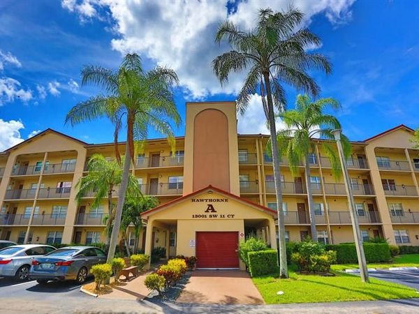 13001 SW 11th Ct, Unit 307, Hollywood, FL 33027
