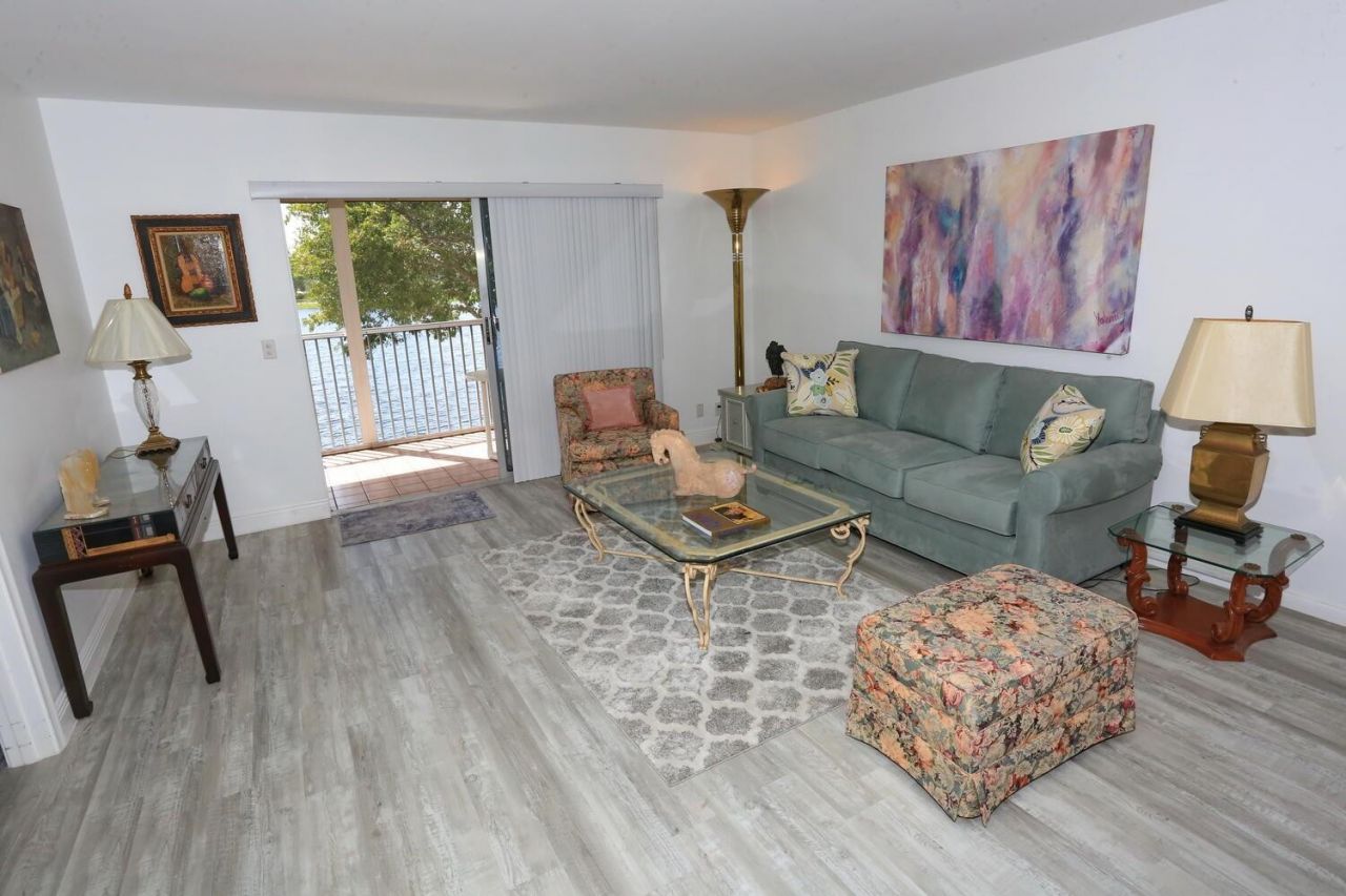 13001 SW 11th Court, Unit 307, Hollywood, FL 33027 Photo