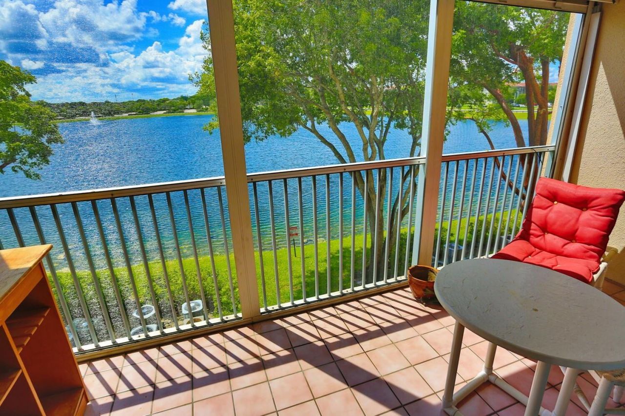 13001 SW 11th Court, Unit 307, Hollywood, FL 33027 Photo