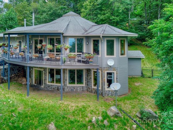 1024 Arrowhead Ridge Road, Spruce Pine, NC 28777