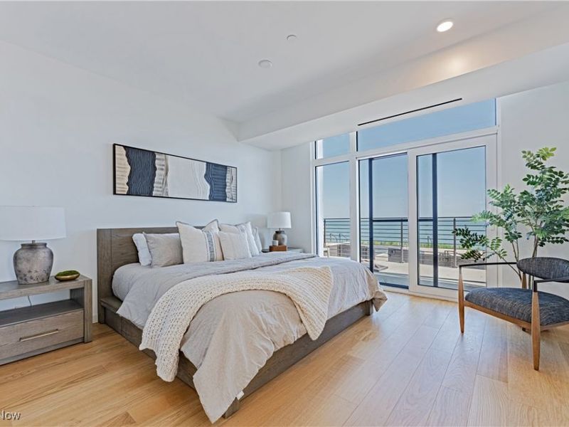 22700 Lake Road, Unit 102, Rocky River, OH 44116 Photo 12