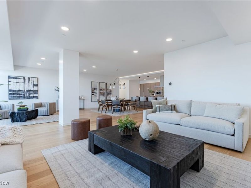 22700 Lake Road, Unit 102, Rocky River, OH 44116 Photo 9