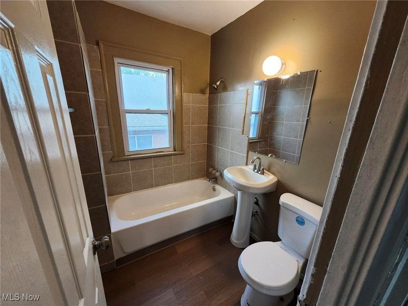 3537 E 144th Street, Cleveland, OH 44120 Photo 20